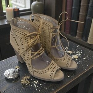 Y2K🚨Enchanted 🤑Whimsical Fairy Cutout 🖤Gladiator Boho Ankle Bootie Sandal 8.5